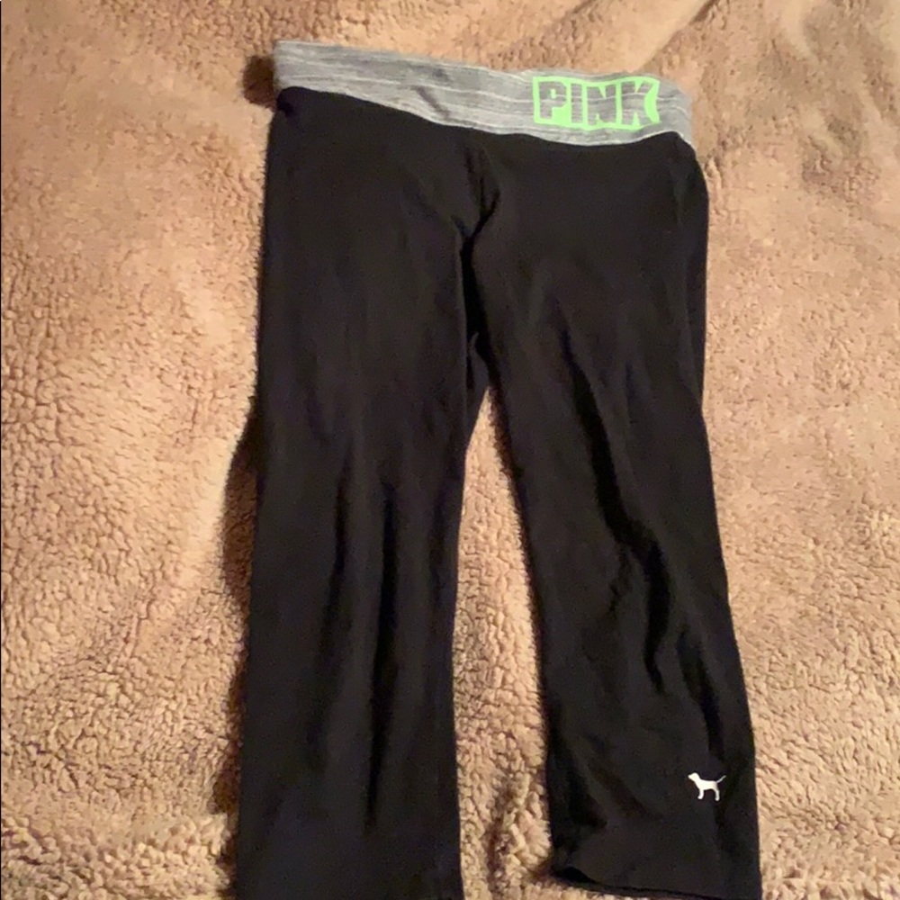 Capri yoga pants